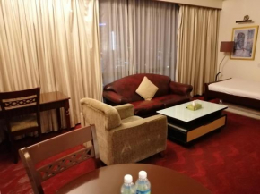 Kl Raymond Apartment At Time's Square